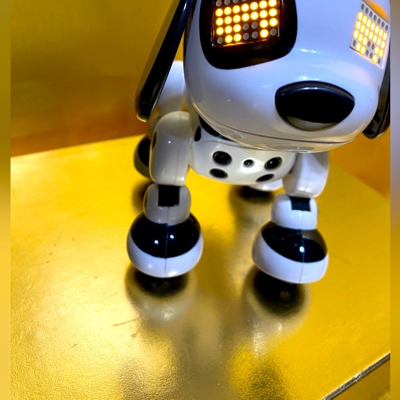 ZOOMER ZUPPIES COLLECTIBLE SPOT INTERACTIVE PUPPY WORKS MUSIC, SOUND & LIGHTS UP - Picture 9 of 15